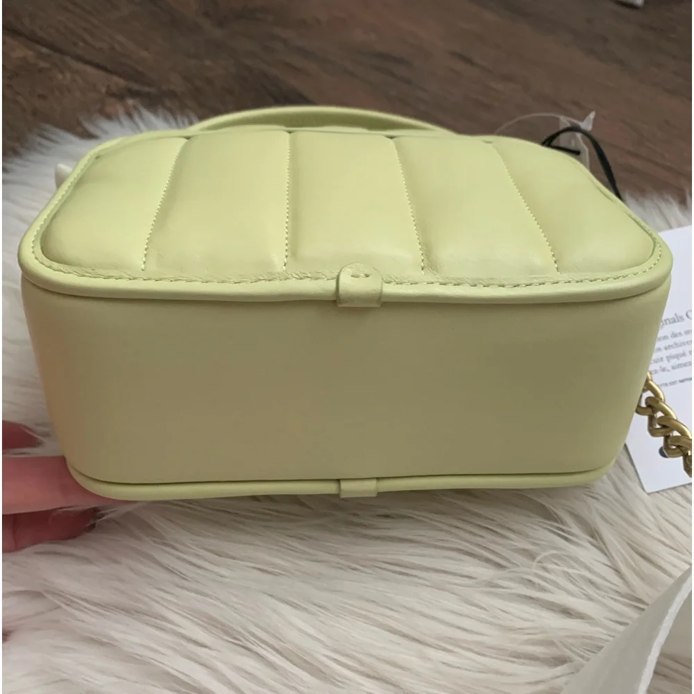 Coach Lunchbox Top Handle With Quilting - Picture 10 of 13